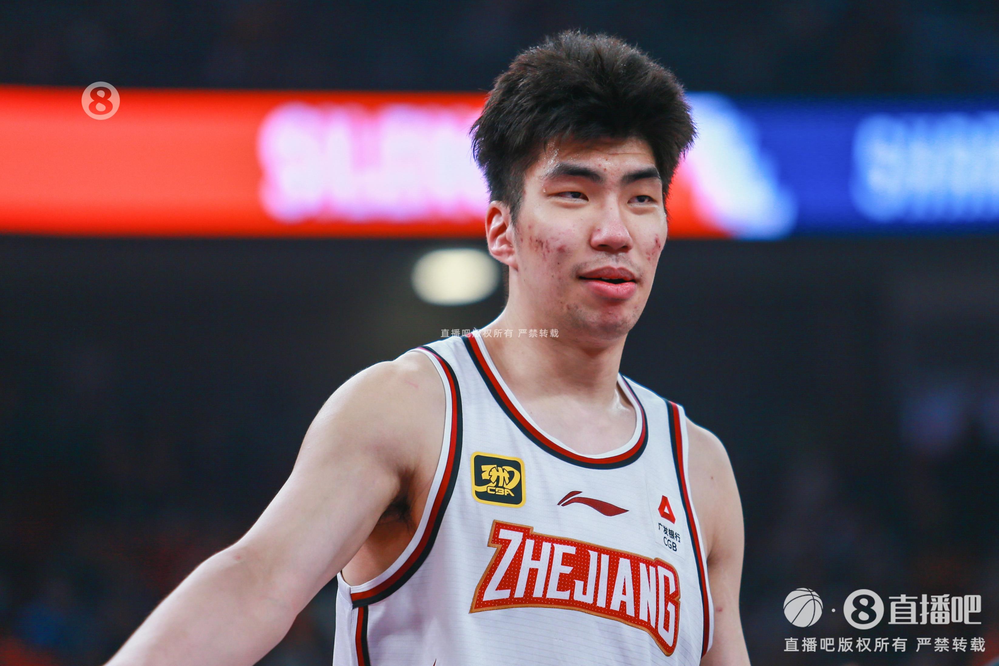 效率極高！余嘉豪8中8貢獻(xiàn)20分7板 罰球5中4